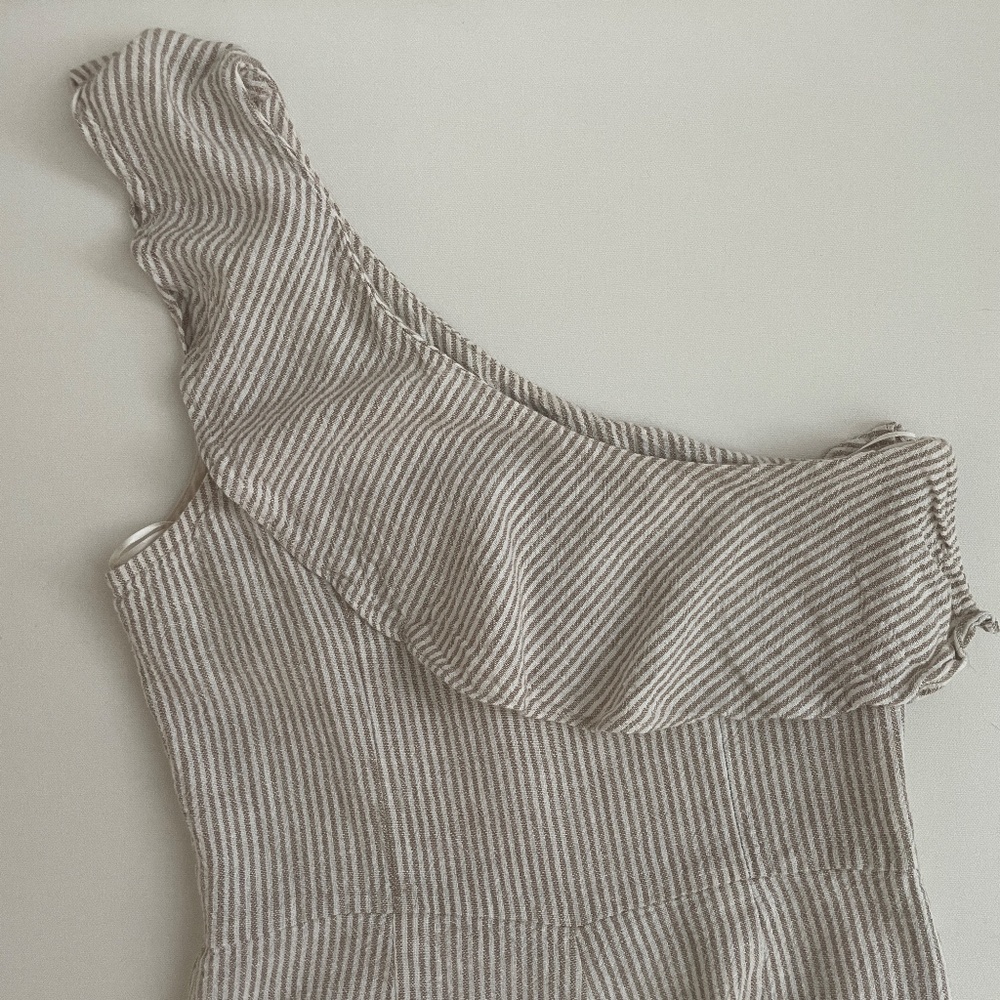 INTERMIX Linen Blended Pinstriped Beige/Cream, One Shoulder Ruffle Romper, Small - Picture 13 of 16
